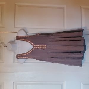 NWT SIZE 0/L/12 TORRID EMBROIDERED BOHO ADJUSTABLE STRAP TANK TOP GREY